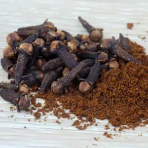 Importance of cloves for teeth